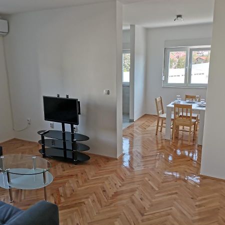 Ad Apartman בילצה מראה חיצוני תמונה